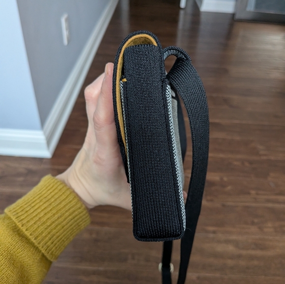 Rothy's The Belt Bag Grey Mist READ - Picture 6 of 9